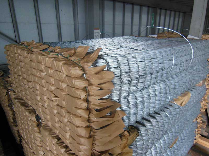 ひし形金網の製造 | 株式会社日之出金網